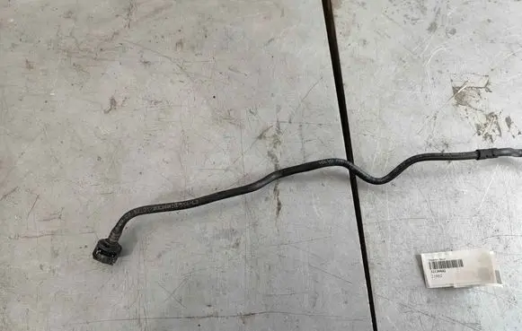 Volvo XC60 Breather hose/pipe 32138842