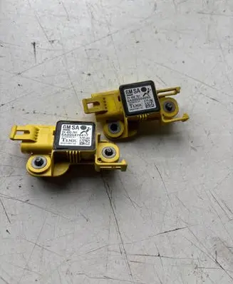 Opel Zafira B Airbag deployment crash/impact sensor 24460761 343149712