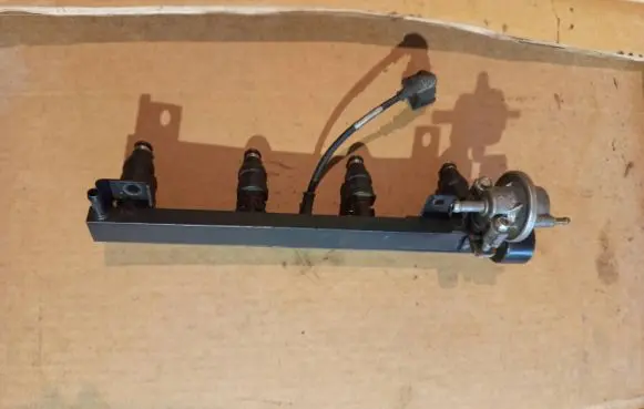 BMW 3 E30 Fuel main line pipe 1714710