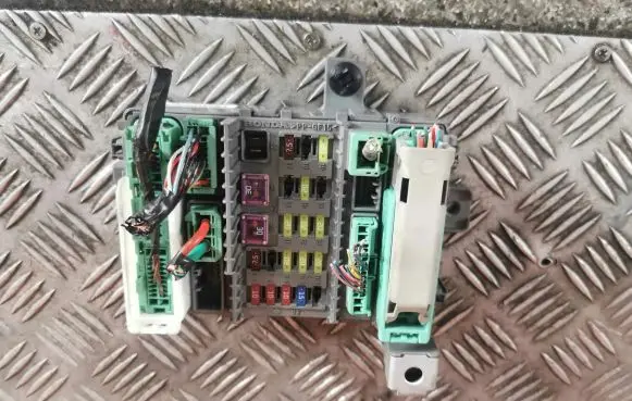 Honda Accord Fuse box set TLOE111