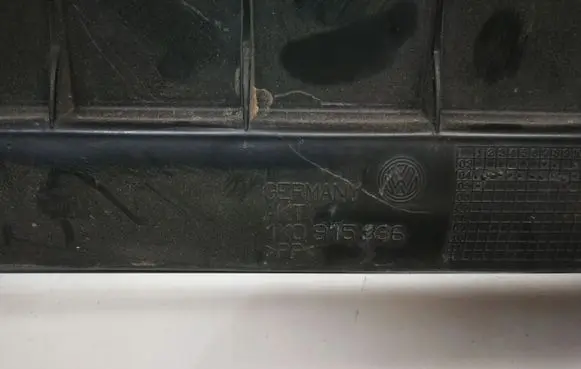Audi A4 S4 B6 8E 8H Battery box tray 1K0915336
