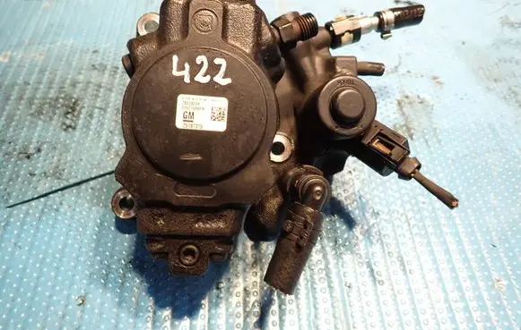 Chevrolet Cruze Fuel injection high pressure pump 28318239