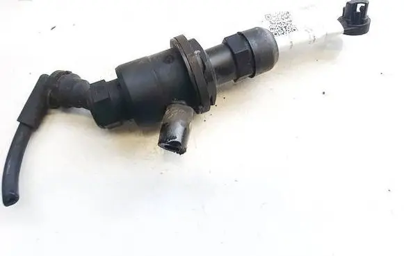 Nissan Qashqai Clutch master cylinder 1360809 30610JD000