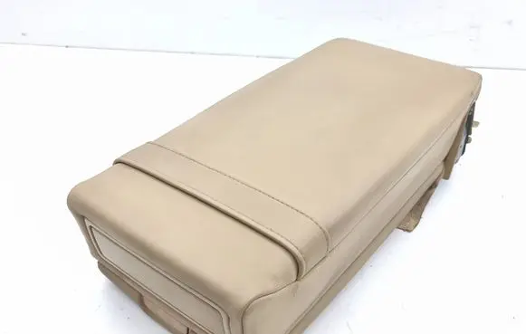 Lexus IS 220D-250-350 Rear seat armrest 