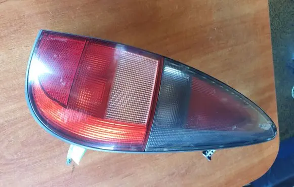 Renault Laguna I Rear/tail lights 2261