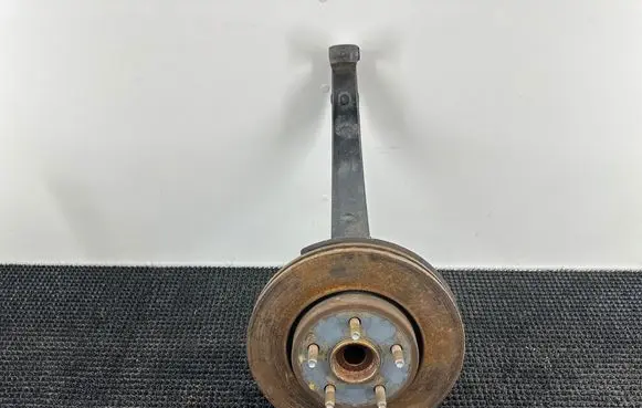 Dodge Durango III Front wheel hub spindle knuckle