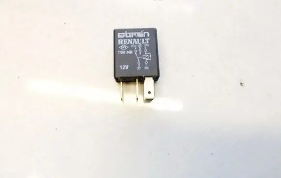 Renault Scenic I Other relay 7700414484