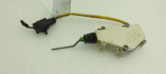 Fuel tank cap lock motor