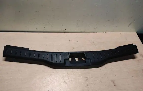 Ford Focus Trunk/boot sill cover protection BM51N40352A