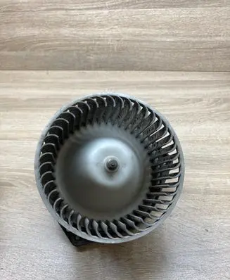 Subaru Legacy Heater fan/blower 81253 12VK8110