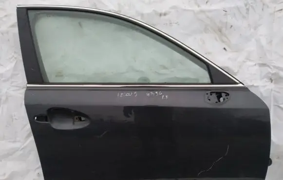 Lexus IS 220D-250-350 Front door juoda
