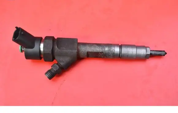 Fuel injector