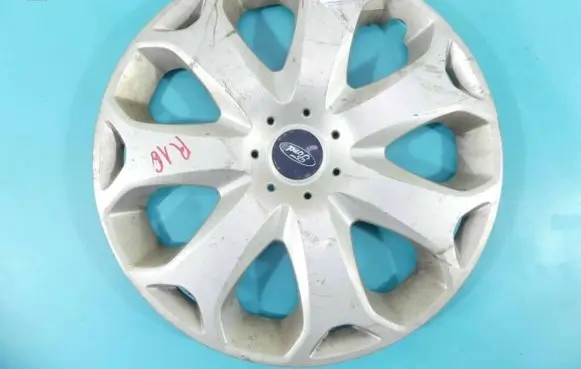 Ford Focus R16 wheel hub/cap/trim 8M51-1000-AC IMPRK1345038
