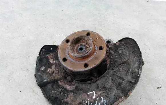 Volvo XC90 Front wheel hub spindle knuckle 