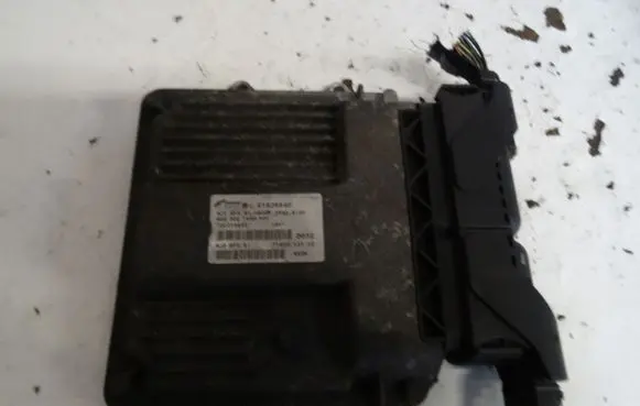 Fiat 500 Engine control unit/module 51829540