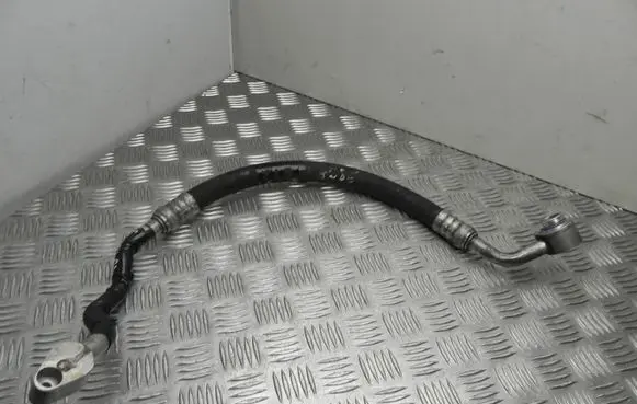 Audi A8 S8 D3 4E Air conditioning (A/C) pipe/hose 4E0260707AM VD18594