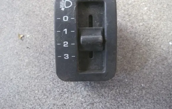 Jeep Grand Cherokee (WJ) Headlight level height control switch 56033015AD