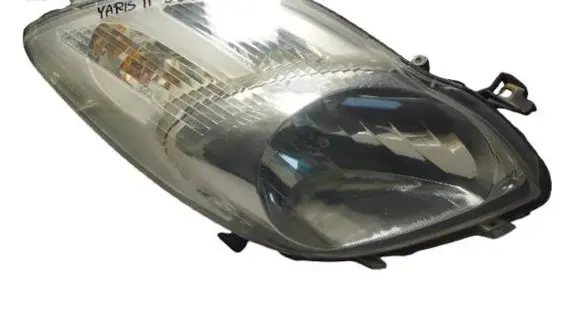 Toyota Yaris Headlight/headlamp