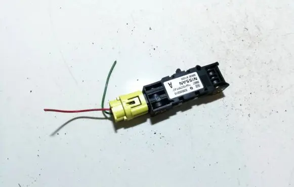 Nissan Micra Airbag deployment crash/impact sensor 0285003019 05628
