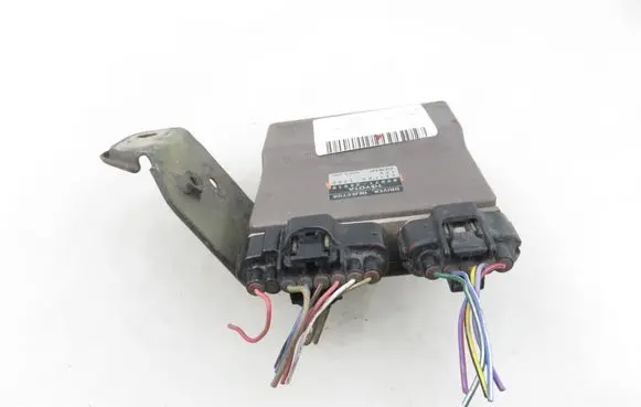 Toyota Avensis T220 Injection control unit/module 1310001280 8987126010