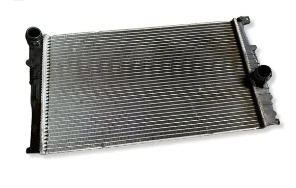 BMW 1 F20 F21 Coolant radiator 7600511