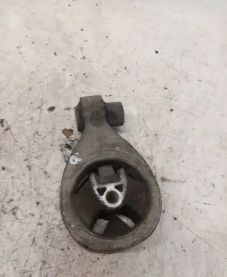 Nissan Qashqai Engine mount bracket 8200277221