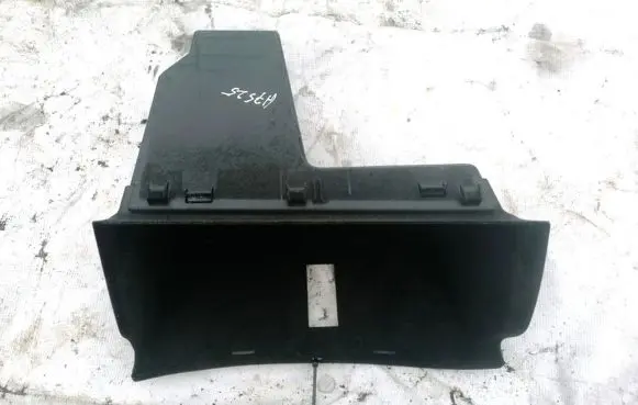 Glove box