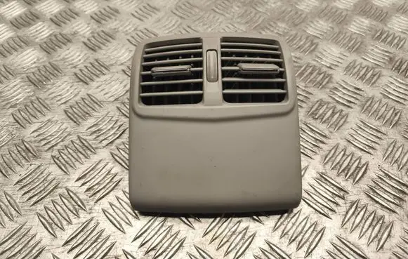 Mercedes-Benz E W212 Rear air vent grill A2128300954