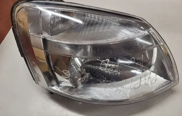 Peugeot Partner Headlight/headlamp