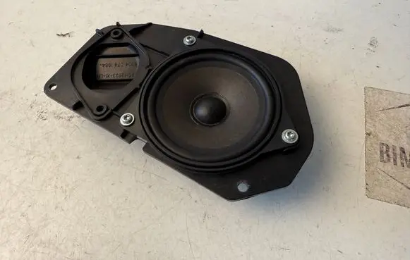 BMW 5 E60 E61 Parcel shelf speaker 9141495