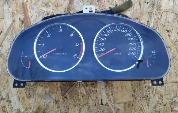 Mazda 6 Speedometer (instrument cluster) 6974655