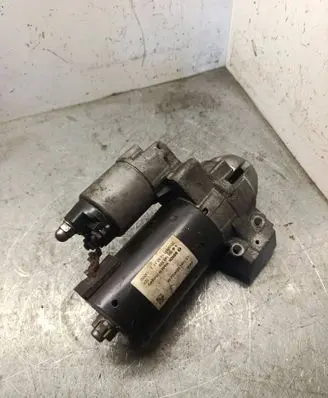 BMW 3 F30 F35 F31 Starter motor 8574102
