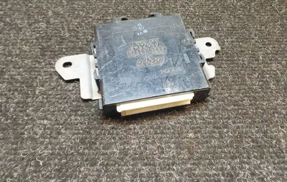Toyota Prius (XW20) Other control units/modules 8999047023 2325000320