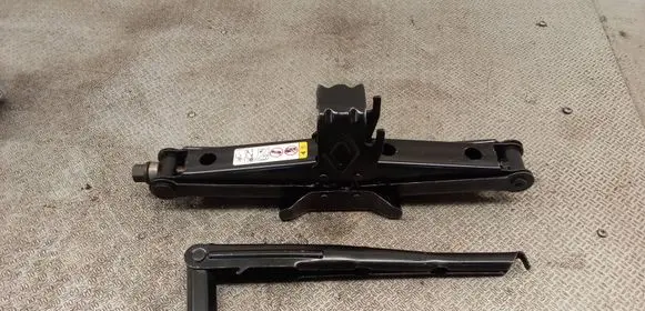 Chrysler Grand Voyager V Lift Jack 