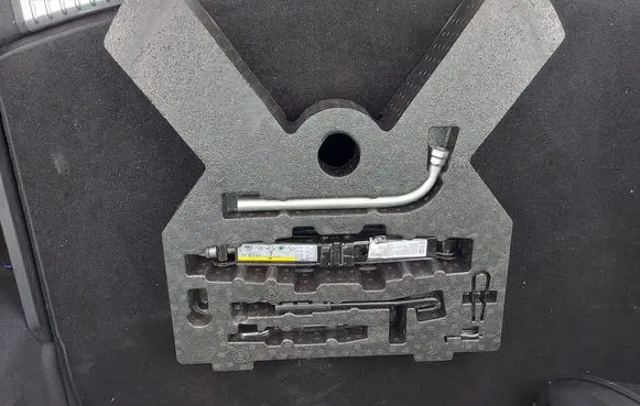 Cupra Leon Lift Jack 5F9012109B 5Q0011031E