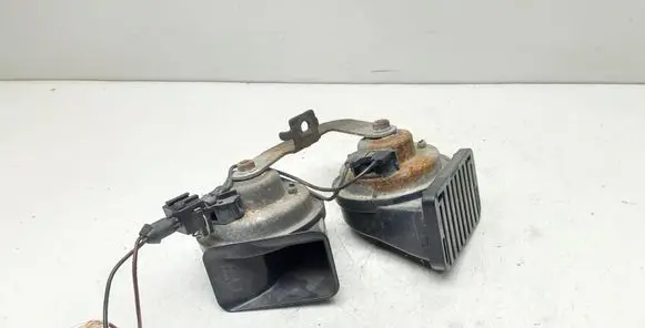 Volvo XC90 Horn signal 31111192