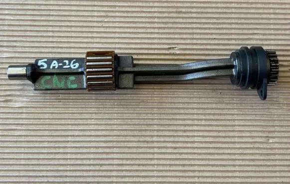 Audi A5 8T 8F Balance shaft 06H103333B