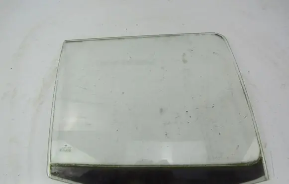 Volkswagen Golf III Rear door window glass 