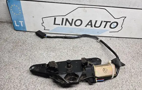 BMW 5 E39 Tailgate/trunk/boot lift motor 8362371