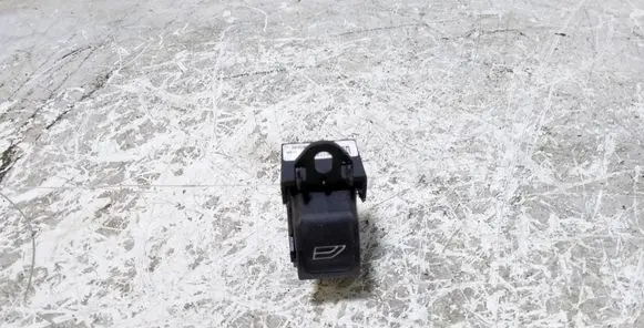 Volvo V70 Electric window control switch 30773272