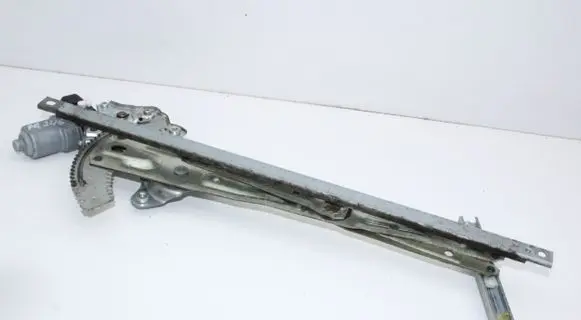 Mitsubishi ASX Front door window regulator with motor 