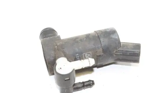 Volvo XC70 Windscreen/windshield washer pump 1S7117K624FE
