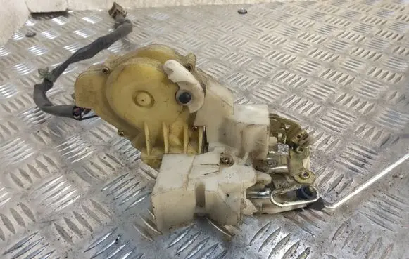 Honda Civic Front door lock