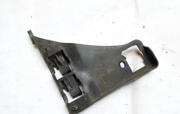 Seat Alhambra (Mk1) Front bumper mounting bracket 7m3807184a
