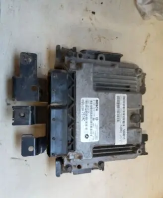 Jeep Grand Cherokee Engine control unit/module 0281030158