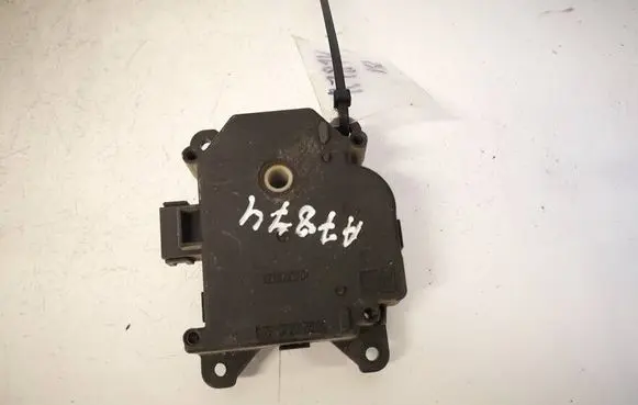 Toyota RAV 4 (XA20) Air flap motor/actuator AE0637008330