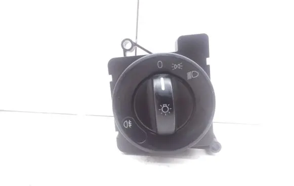 Mercedes-Benz Sprinter W906 Light switch A9065450104 Q06ZGS002