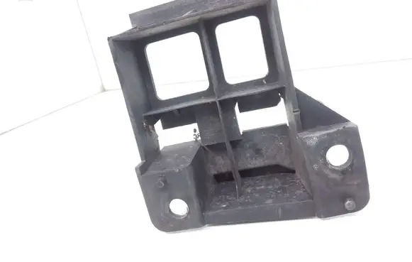 Mercedes-Benz Sprinter W906 Front bumper mounting bracket A9068850263