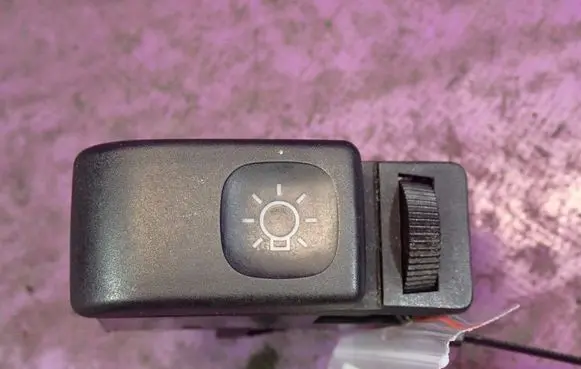 Seat Toledo II (1M) Light switch