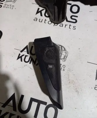 Toyota Prius (XW20) Side speaker trim/cover 6749247020